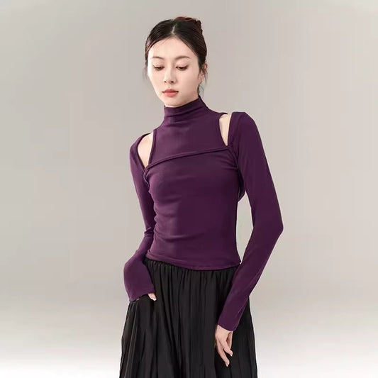 “Purple long-sleeved off-the-shoulder classical dance costume.”